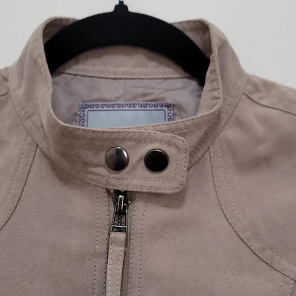 Ladies jacket - Picture 4 of 8